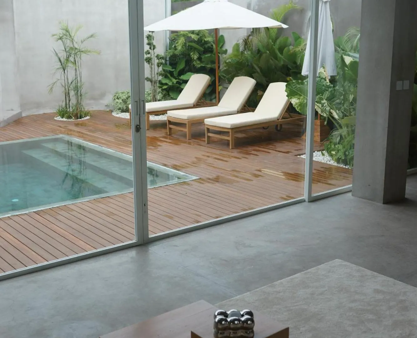 Villa Designer Luxe Pool & Garden Villa! Rooftop, Ricefields, Beach 10Mins - Canggu Seminyak