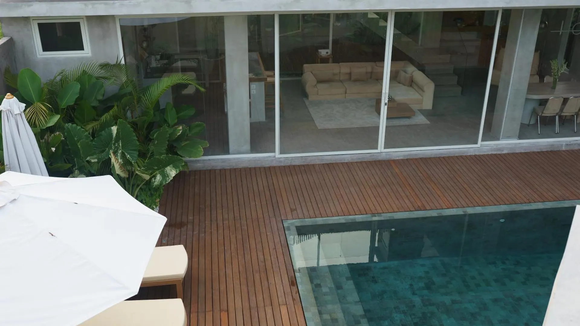 Designer Luxe Pool & Garden Villa! Rooftop, Ricefields, Beach 10Mins - Canggu Seminyak Endonezya