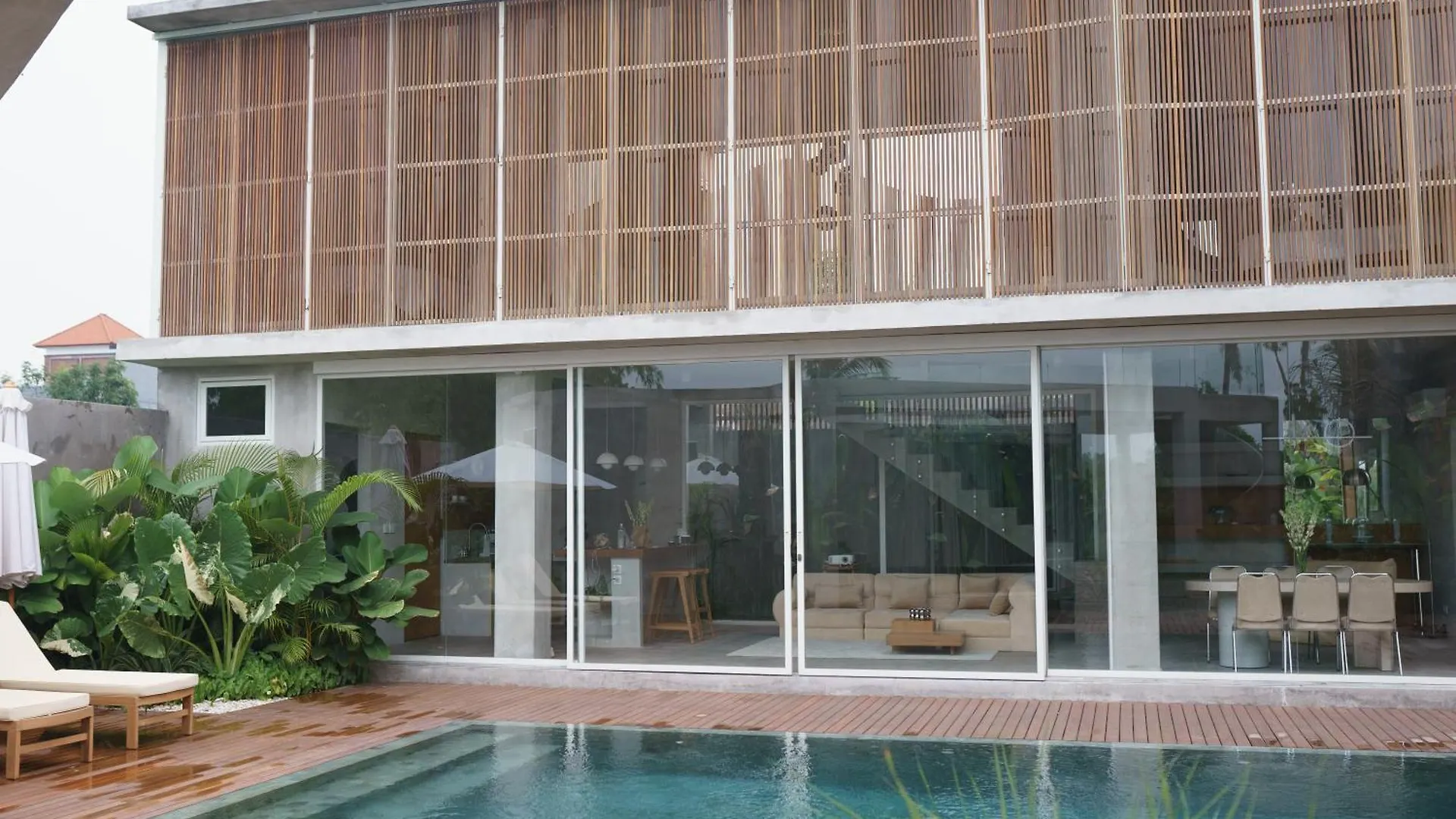 Designer Luxe Pool & Garden Villa! Rooftop, Ricefields, Beach 10Mins - Canggu Seminyak